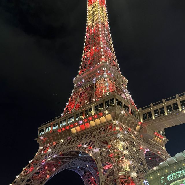 Bling Bling Eiffel Tower macau