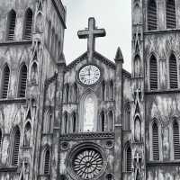  โบสถ์เซนต์โจเซฟ (St. Joseph Cathedral) ⛪️
