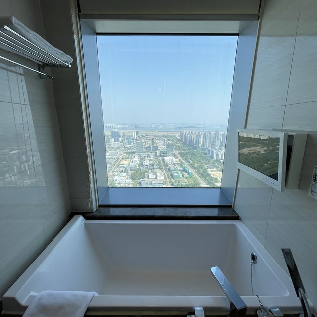 송도의 화려한 시티뷰와 야경맛집 오크우드 프리미어 인천