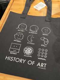 홍콩 K11 뮤제아 MoMA 디자인 스토어