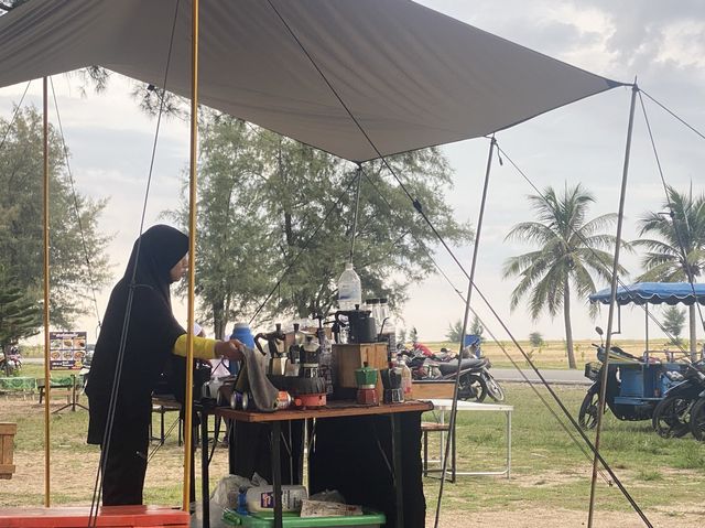 จิบกาแฟ ข้างหาดวาสุกรี 🥤