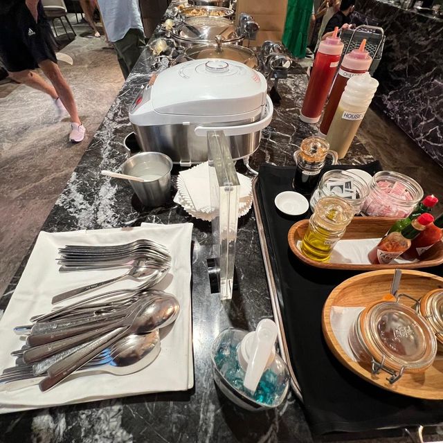 Having breakfast at Dao by Dorsett 