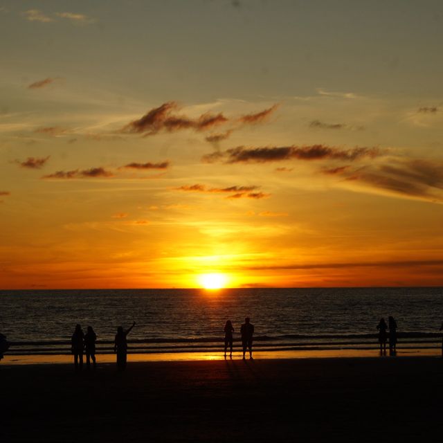 Enjoy sunset at Kota Kinabalu