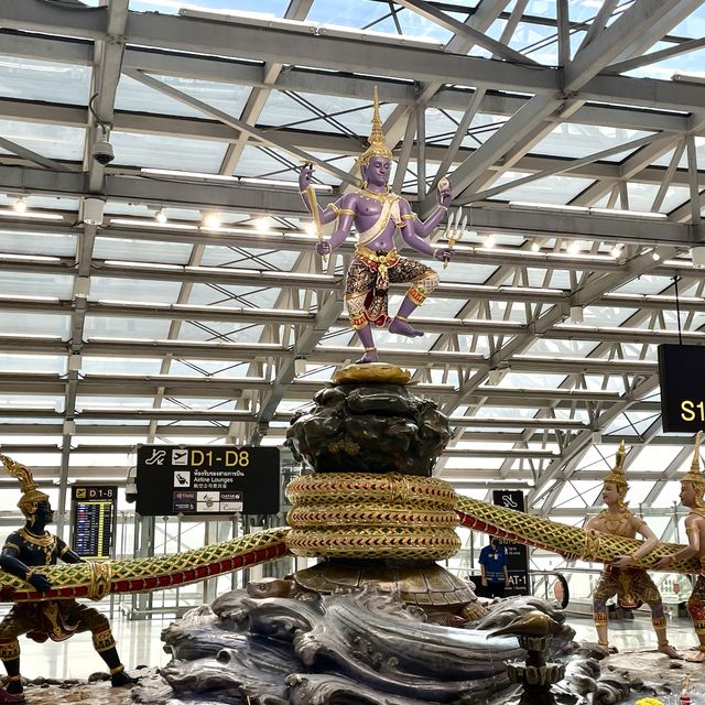 曼谷必買必打咭「素萬那普國際機場」
