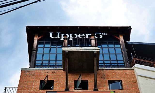 Upper5th. คาเฟ่ลับ เชียงใหม่