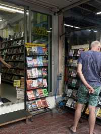 แนะนำ “ร้านหนังสือต่างชาติมือสอง” ที่ถนนข้าวสาร