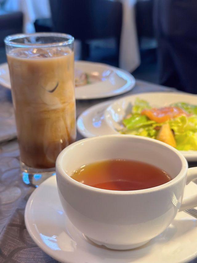 《一 起 看 一 場 日 落 吧》