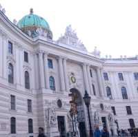 維也納重要的皇宮建築【霍夫宮】