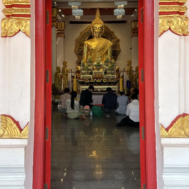 ไหว้พระขอพรวัดพระธาตุเชิงชุมวรวิหาร 🙏🏻