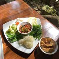 ทานข้าวกลางป่าใหญ่ ที่ร้านอาหารตำนานป่า ระยอง 🏕️