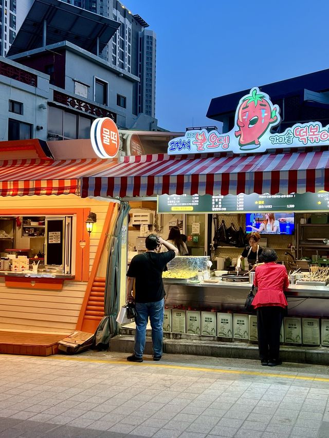부산여행! 바다가 전부는 아닐껄요~? 이쁨으로 가득 찬 길목을 소개합니다:)