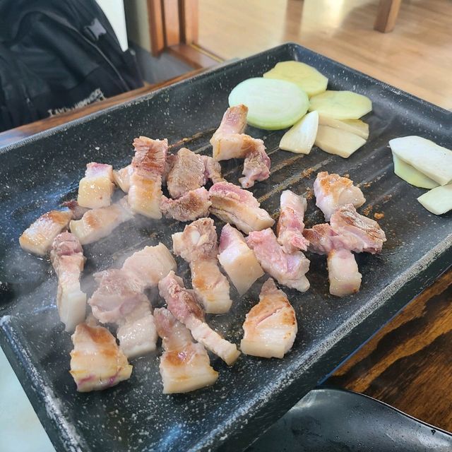 서귀포 안덕면 맛집)동광가든 - 노포감성 끝내주는 고기집, 현지인 밥집