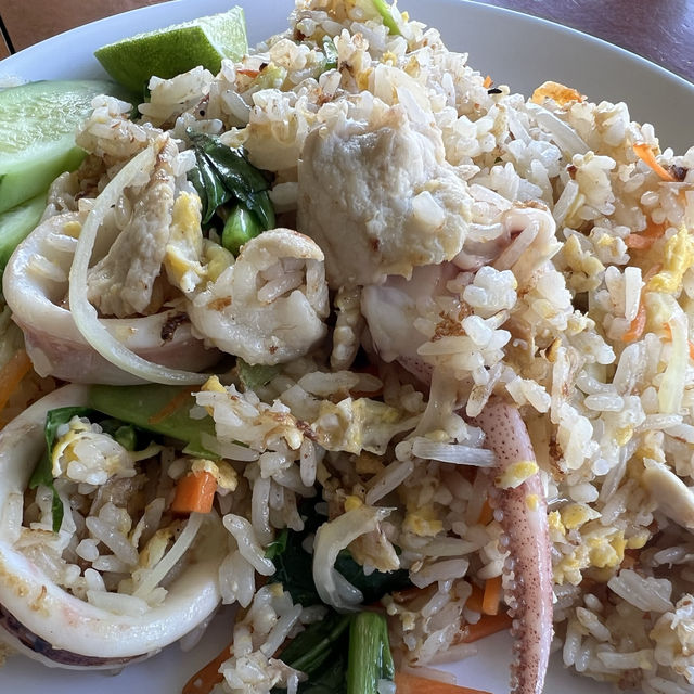 สกายวอล์ก วัดเขาตะแบก ขึ้นเขาไหว้พระถ่ายวิวสวยๆ
