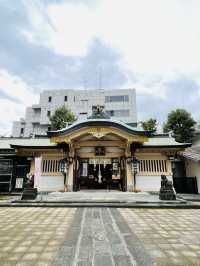 【東京都/高輪神社】元は稲荷神社 石門、石壁も必見！
