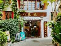 曼谷老城區泰源大樓青年旅館和咖啡廳，適合攝影和文化愛好者