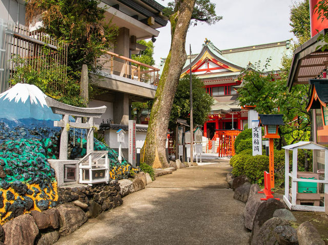 Keihin Fushimi Inari Shrine in Kawasaki