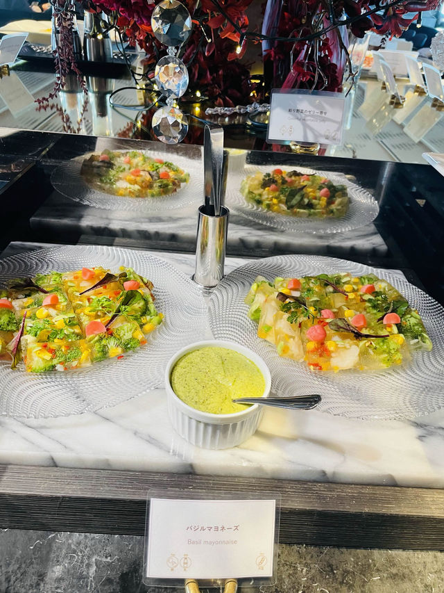 【大阪府】いちごスイーツだけじゃない！フードも美味しい「恋するいちごビュッフェ」