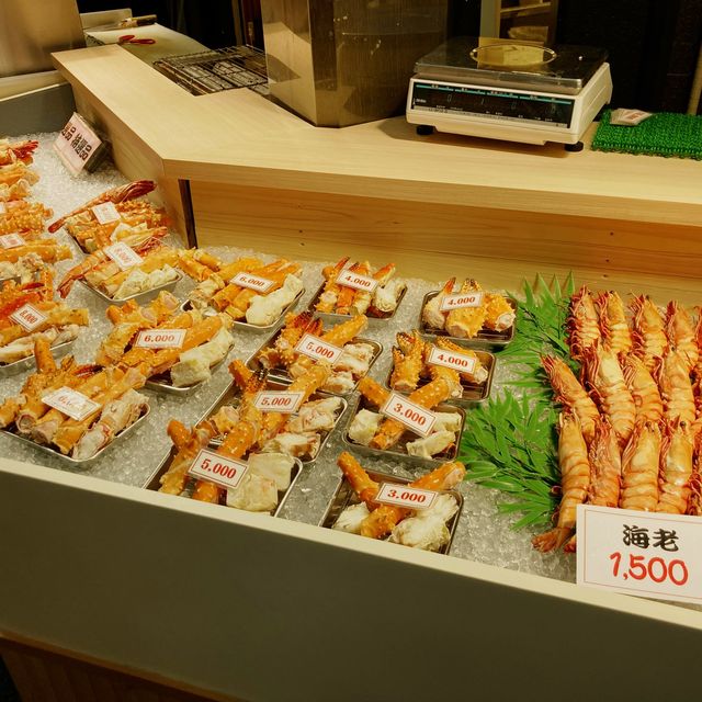 먹거이와 볼거리가 가득한 오사카의 부엌, 구로몬 시장!