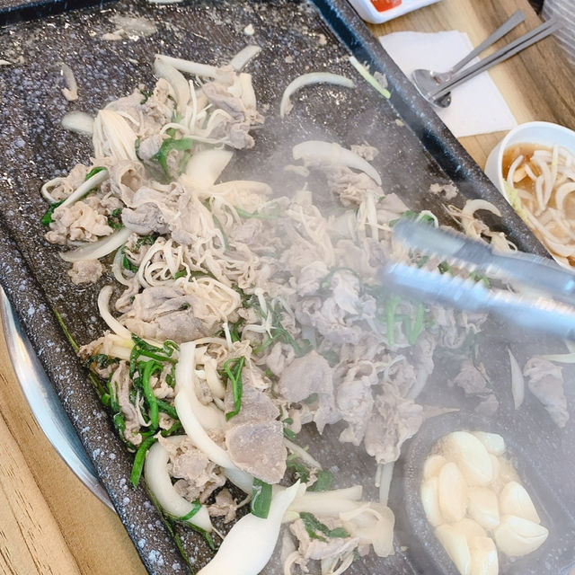 stir-fried bean sprout meat