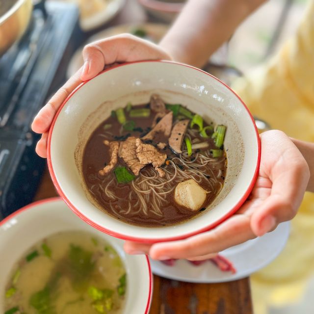 ก๋วยเตี๋ยวบรรยากาศดีที่กาฬสินธุ์✨