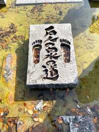 【静岡】浜松の公園にまるでモアイ像のような石人が！