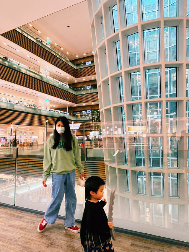 最美圖書館桃園市立圖書總館