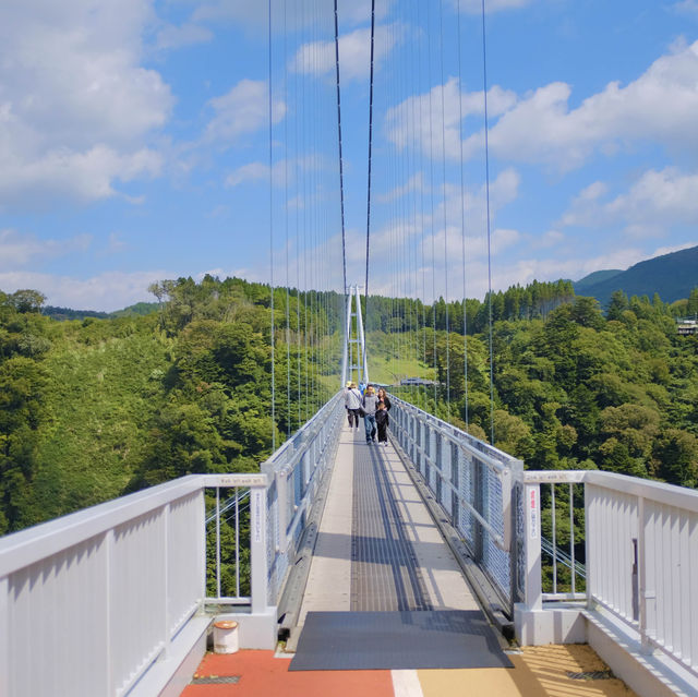 스릴을 만끽하자 173m 높이 아찔한 협곡 다리 - 코코노에 꿈의 대현수교 九重“夢”大吊橋