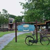 🏢Rancho Charnvee Resort & Country Club