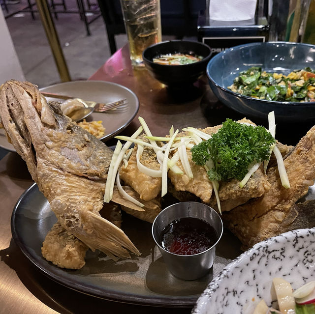 ร้านกลางคืนน่านั่ง @BTSราชเทวี
