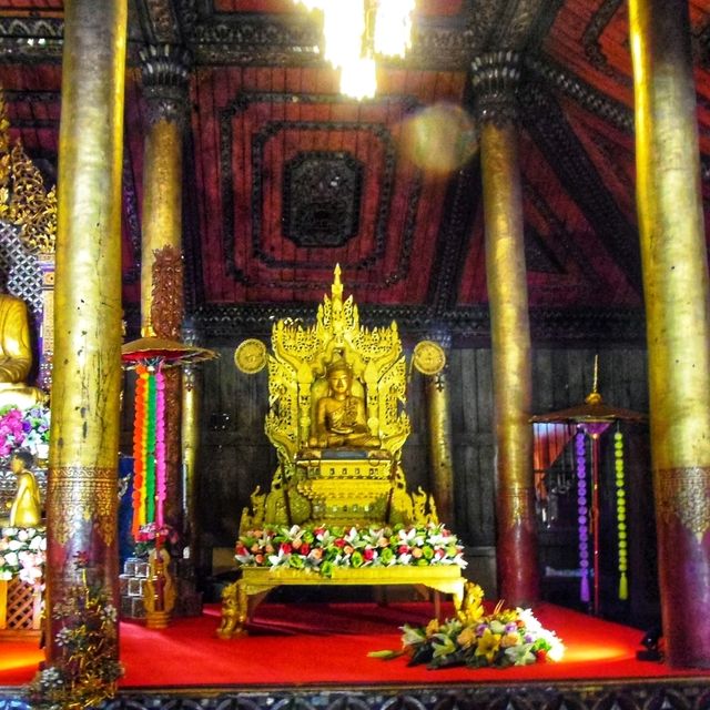 วัดนันตาราม ชมวิหารไม้สักทองสถาปัตยกรรมพม่า