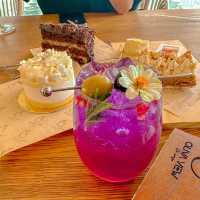 Olivia view Se's Cafe 