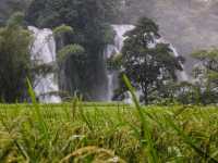 น้ำตกสองแผ่นดิน เวียดนาม-จีน Ban Gioc