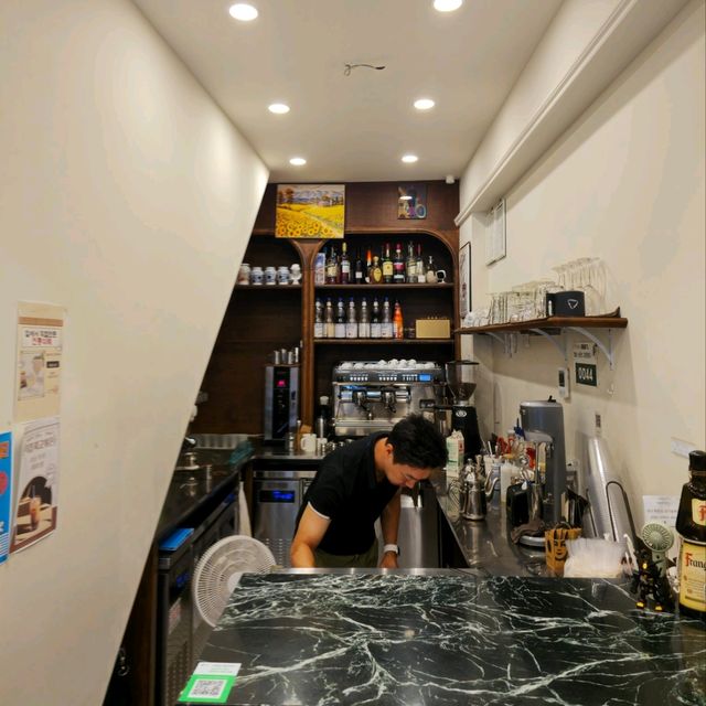 커피 맛집 카페 크레마노 해방촌