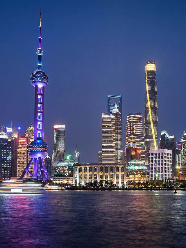 Romantic Vibrant Night Stroll At The Bund Shanghai 🇨🇳