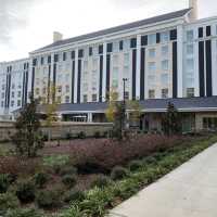 "Elvis Lover's Haven: A Stay at the Guest House at Graceland"