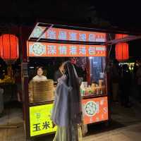 Strolling through Luoyi Ancient City in Hanfu: A Journey Back to the Tang Dynasty!