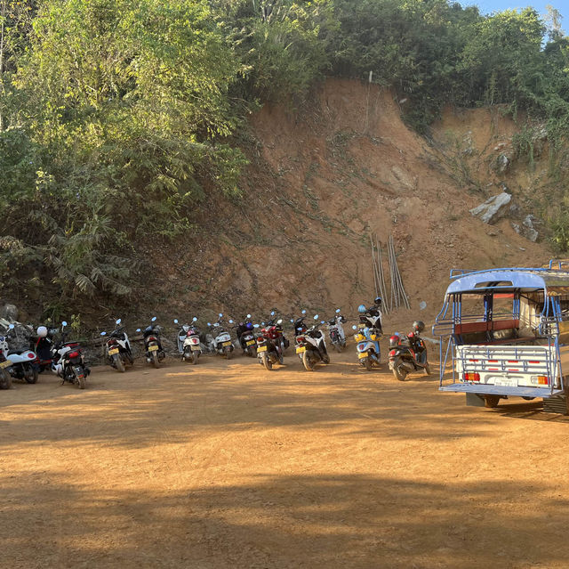 Hiking time in Vang Vieng, Laos 🇱🇦 