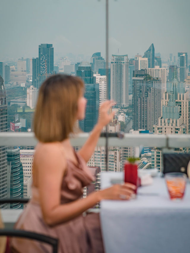 Red Sky หนึ่งใน Rooftop ที่วิวสวยที่สุดในกรุงเทพ 🥂