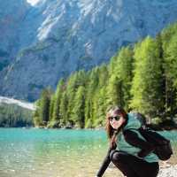 🇮🇹 A crystal blue lake-Lago di Braies