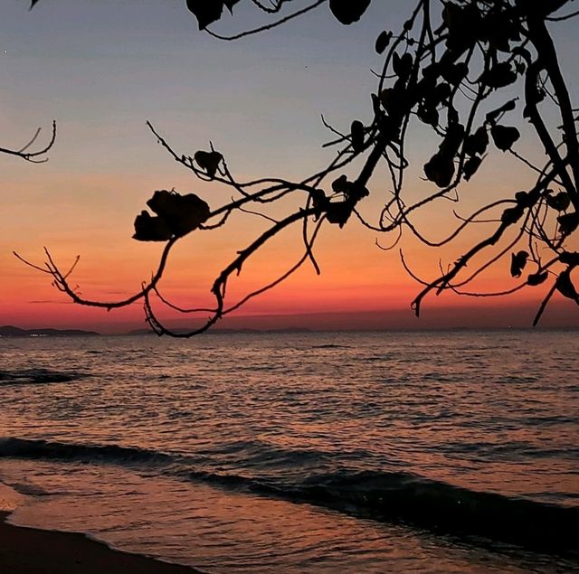 เมื่อพระอาทิตย์ตก @ หาดลับพัทยา นาเกลือ 18