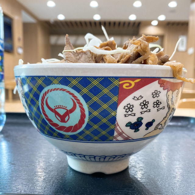 【ウランバートル】吉野家のモンゴル限定マトン丼✨