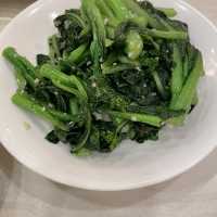 酒樓有很多抵食孖寶