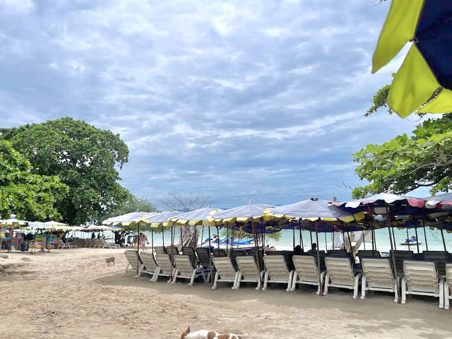 “หาดนวล” ชายหาดเงียบสงบเกาะล้าน