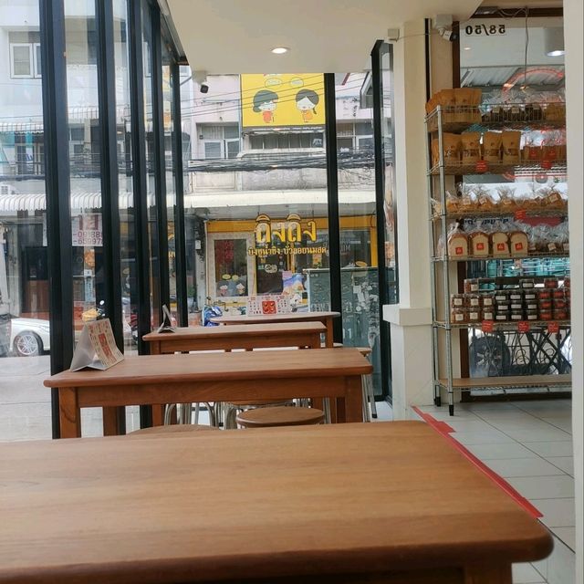 ร้านขนมหวาน ขนมปัง รสชาติดี เมืองทองธานี