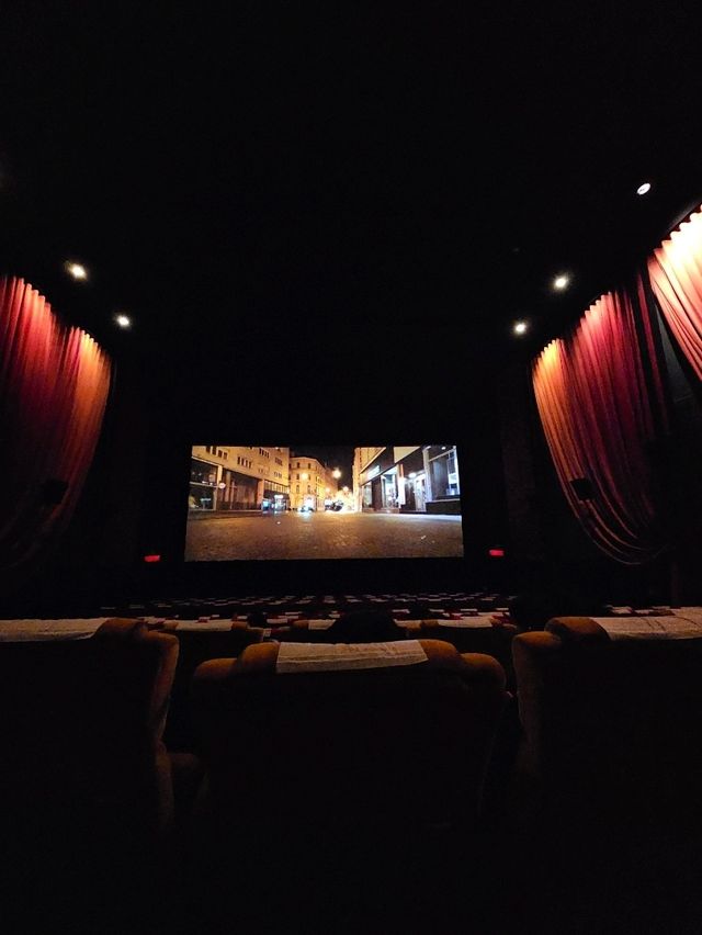 โรงภาพยนตร์ SF Cinema  โรบินสันศรีสมาน