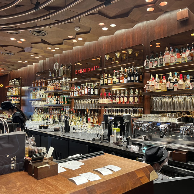 Did You Know? Starbucks Serves Alcohol Too!