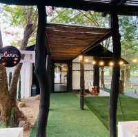 เพลิน Cafe & Restaurant