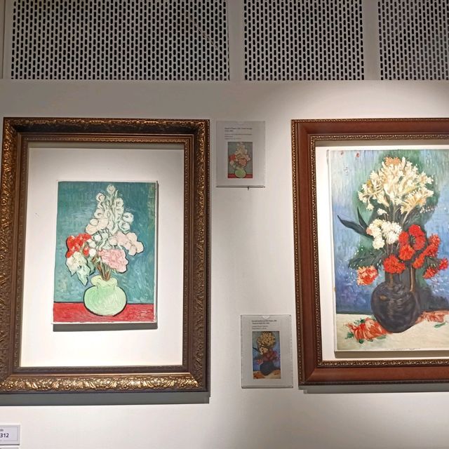 ชมศิลปะ ฮีลใจ ที่ Legacy art gallery 