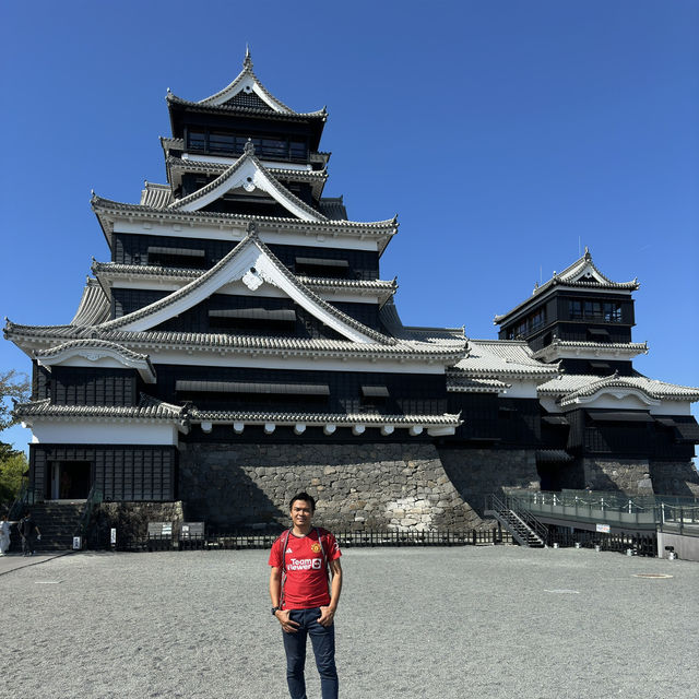 Majestic Views and Timeless Charm: My Adventure at Kumamoto Castle!