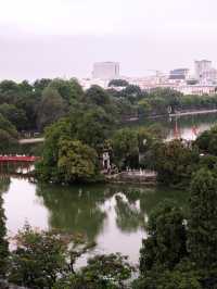 Hoan Kiem Lake ทะเลสาบสุดชิลใจกลางฮานอย